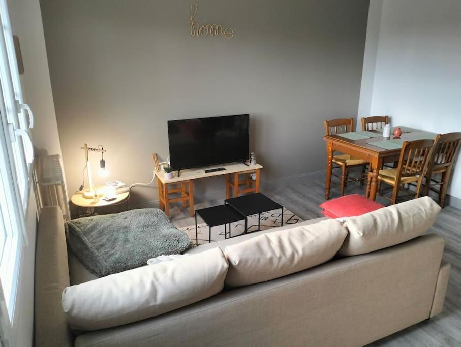 Charmant Logement, Vue Sur Toulouse 1 Min Du Metro Bagian luar foto